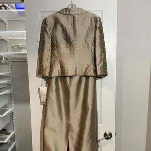 Mother of the bride Dress in taupe silk